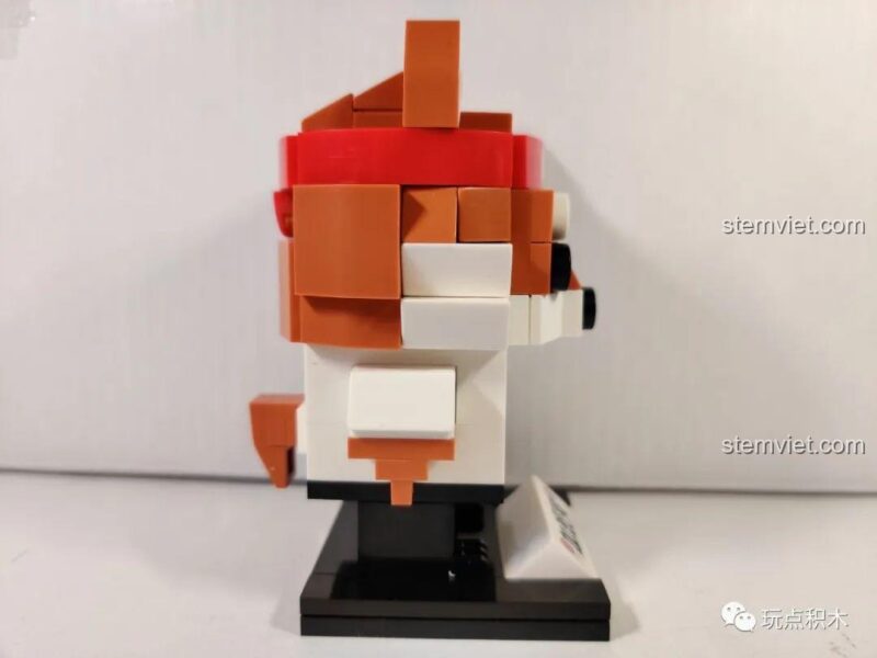 Cận cảnh Figure chó GUDI 53003 với băng đô KPI!!!.