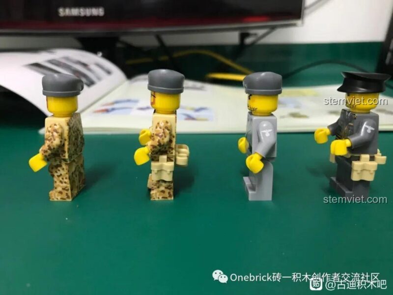 Minh họa các bước lắp ráp theo từng túi được đánh số trong sách hướng dẫn của Xe tăng hạng nặng Tiger I GUDI, giúp bé dễ dàng theo dõi.