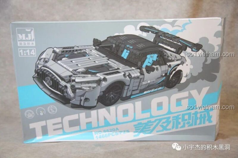 Các hộp sản phẩm thuộc dòng xe đua Technic của MJ Blocks, bao gồm cả mẫu Xe đua Mercedes-AMG GT R 8618.
