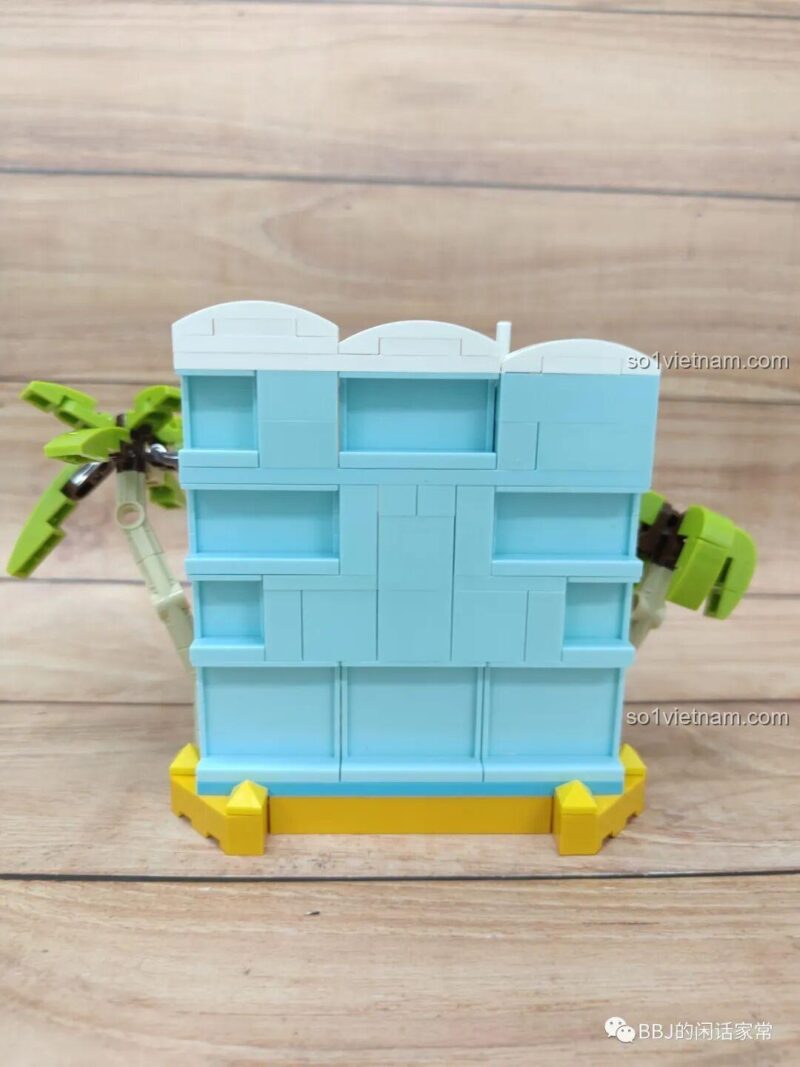 Mặt sau của bộ lắp ghép Gấu Teddy Lướt Sóng inbrixx 881007, cấu trúc chắc chắn, đồ chơi xếp hình cho bé gái.