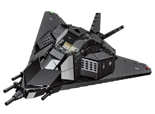 Mô hình lắp ráp JIESTAR 58058 Máy bay tàng hình F-117A Nighthawk với thiết kế góc cạnh màu đen, phù hợp cho bé trai 8 tuổi.