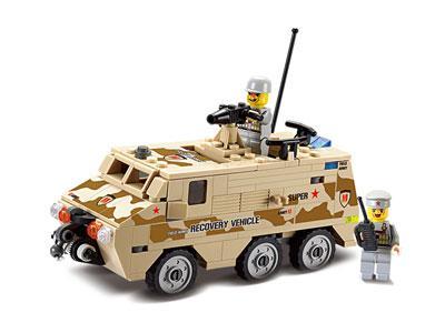 Mô hình bộ lắp ráp Xe Cứu Hộ Dã Chiến KAZI KY84026 với 2 minifigures, đồ chơi quân sự giá rẻ cho bé trai 6 tuổi.
