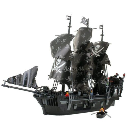Hình ảnh chi tiết bộ lắp ráp Tàu Cướp Biển Black Pearl KAZI KY87010 với 1184 mảnh ghép, món quà ý nghĩa cho con trai 6 tuổi.