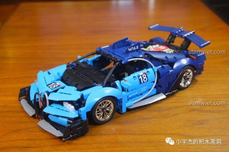 Tính năng cửa mở của đồ chơi mô hình Siêu xe Bugatti Vision GT, cho phép nhìn vào khoang nội thất chi tiết bên trong.