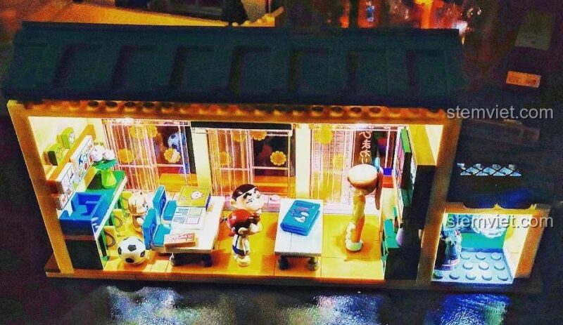 Keeppley 0611 Nhà trẻ Song Diệp Crayon Shin-chan, mô hình nhà trẻ hoàn chỉnh từ trên xuống, chi tiết cao