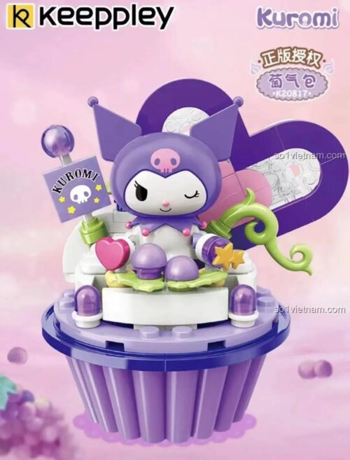 Hộp sản phẩm Kuromi 萄气包 Keeppley K20817, mô hình Kuromi chính hãng Sanrio, thiết kế bánh cupcake độc đáo, màu tím chủ đạo, phù hợp cho bé gái 6 tuổi, rèn luyện phối hợp tay mắt và sáng tạo.
