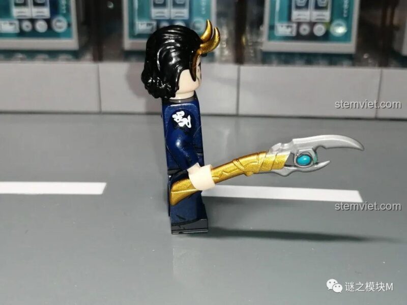 Minifigure Loki KF1553 Kopf KF6141 với phụ kiện quyền trượng