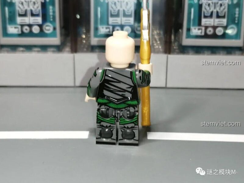Minifigure Loki KF1550 Kopf KF6141 với chi tiết in ấn lưng