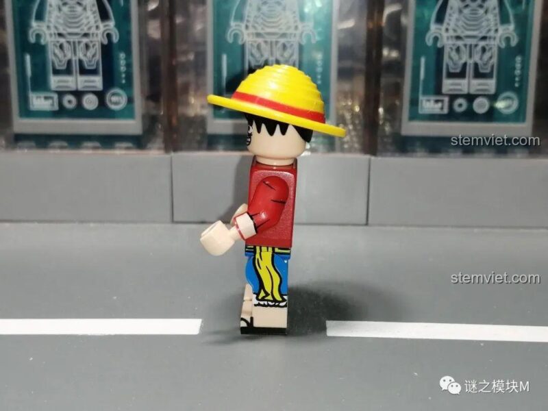 Bộ sưu tập minifigure One Piece KORUIT KT1008 gồm 6 nhân vật Sanji, Franky, Luffy, Akainu, Arlong, Smoker giá rẻ cho bé trai 6 tuổi.