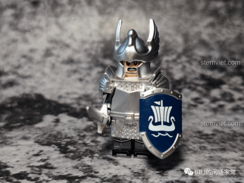 Minifigure Kỵ sĩ trưởng XP-389 KORUIT KT1051, Chiến binh Chúa Tể Của Những Chiếc Nhẫn 1051, lãnh đạo đội quân.