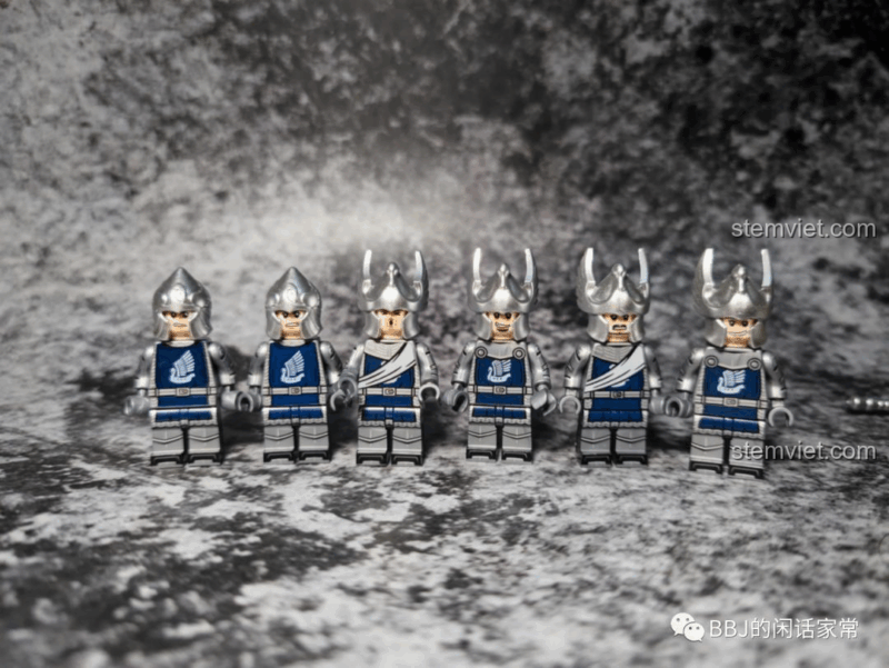 Mặt trước các minifigure KORUIT KT1051, bộ đồ chơi Hiệp Sĩ Thiên Nga Dol Amroth, chi tiết in ấn rõ nét.