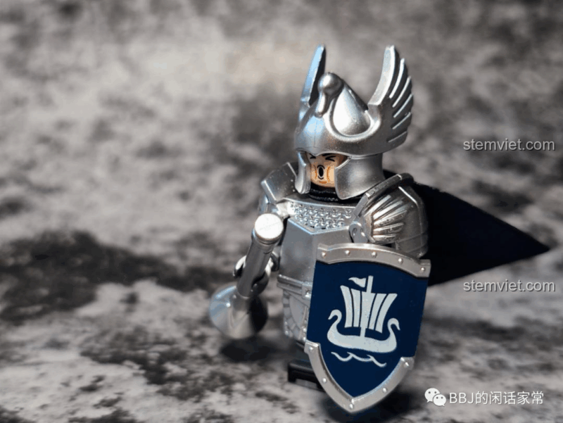 Minifigure Người thổi kèn XP-394 KORUIT KT1051, đồ chơi xếp hình Chiến binh Chúa Tể Của Những Chiếc Nhẫn, biểu cảm hài hước.