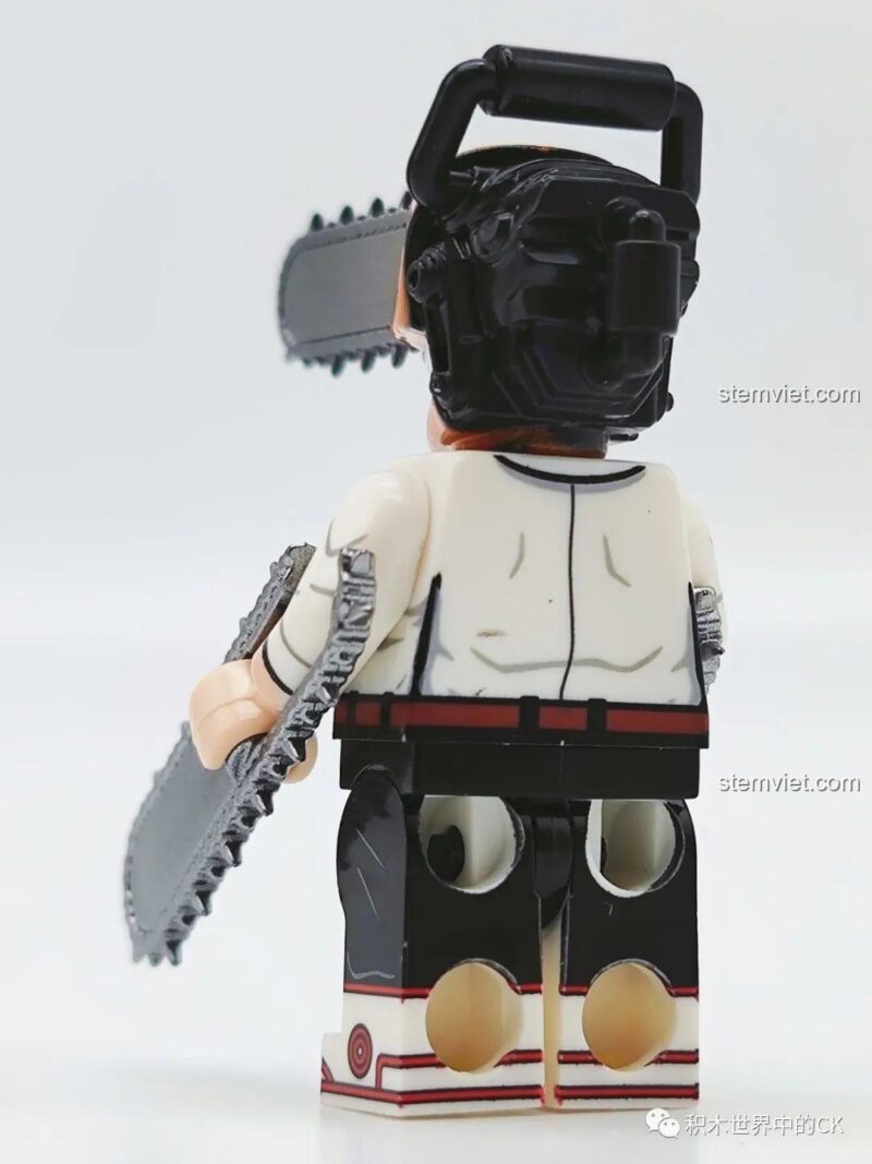 Nhân vật Pochita đi kèm set Chainsaw Man.