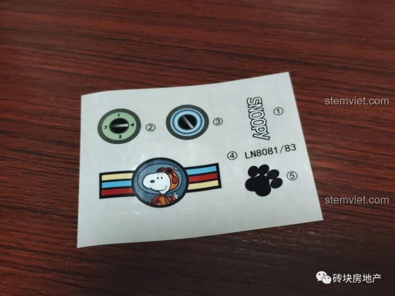 Bộ đồ chơi Snoopy TV Chủ đề Không gian - LiNooS LN8081 - Mô hình hoàn thiện có đèn