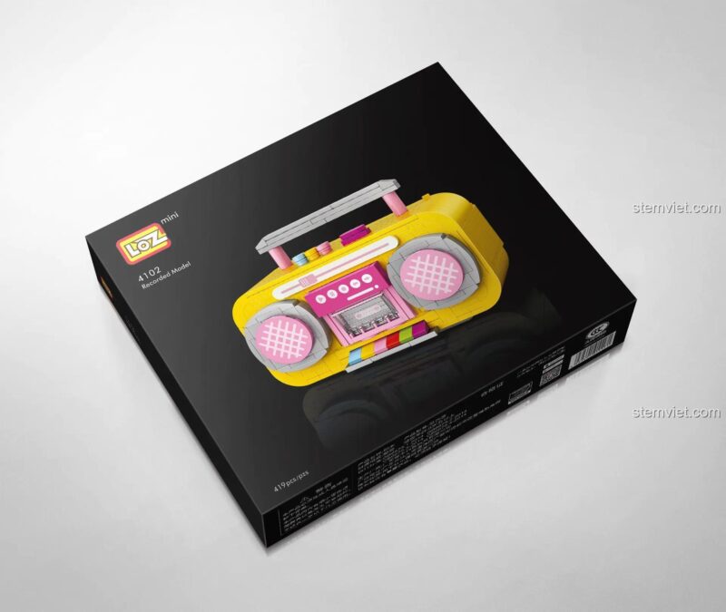 Hộp sản phẩm bộ đồ chơi 4102 Đài Cassette Cổ Điển của LOZ, món quà sáng tạo cho bé gái.