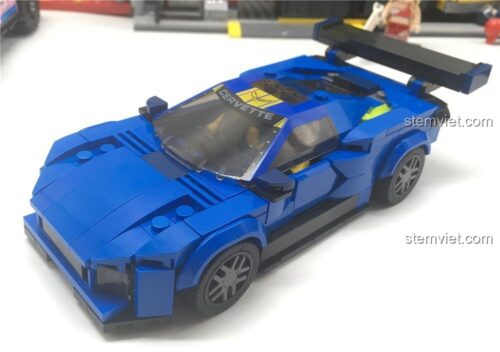 Ảnh thực tế đồ chơi mô hình Siêu xe Chevrolet Corvette LW 5009. Chất lượng tốt, chi tiết sắc nét.