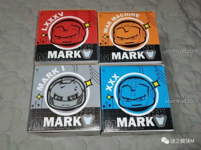Hộp sản phẩm bộ đồ chơi mô hình Iron Man Mark I 76063B và Iron Man Mark XXX 76063C, thiết kế Q-Version, đồ chơi lắp ghép cho bé trai 6 tuổi.