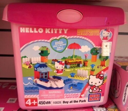 Hộp đồ chơi Mega Bloks Hello Kitty: Công viên vui vẻ với 450 mảnh ghép, phù hợp cho bé gái 4 tuổi, rèn luyện sự khéo léo và sáng tạo.