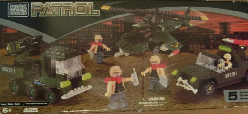 Bộ đồ chơi Đội Tuần Tra Quân Sự Mega Bloks 9784 chất lượng cao, giá tốt cho bé trai 5 tuổi, mô tả hộp sản phẩm.