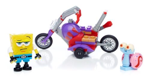 Mô hình bộ lắp ghép Tay Đua Xe Máy Bọt Biển Bông Mega Bloks CNF66 với nhân vật SpongeBob và ốc sên Gary, phù hợp cho con trai 5 tuổi.