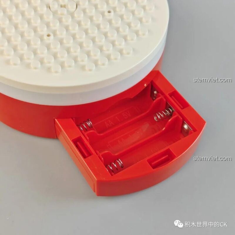 Bộ lắp ghép Cây thông Noel Meiji Blocks 23001, ảnh review, dễ dàng lắp ráp, phù hợp cho người mới bắt đầu.