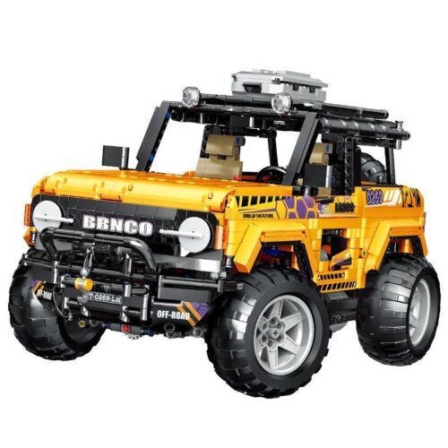 Mô hình hoàn thiện của bộ lắp ráp Xe SUV Địa Hình Ford Bronco MOYU BLOCK MY88005, màu vàng nổi bật, dành cho bé trai 8 tuổi.