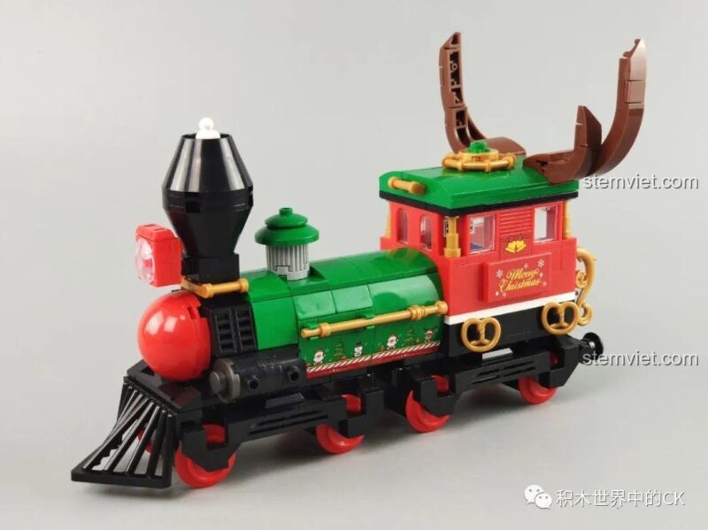 Ga Tàu Hỏa Giáng Sinh 005 Panlos Brick, đầu máy xe lửa đã lắp ráp, chi tiết sừng tuần lộc độc đáo