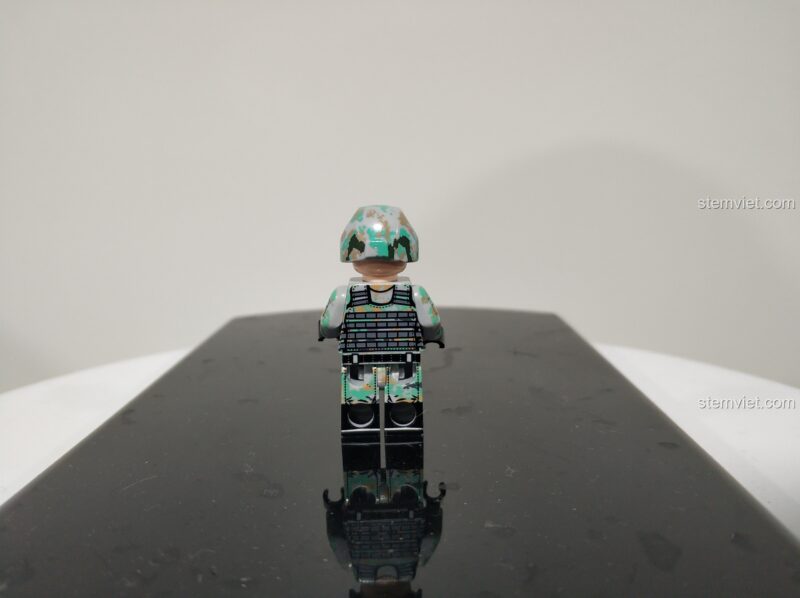 Minifigure chiến binh của bộ Panlos Brick 632007 ZBD-05式两栖步兵战车 - Góc nghiêng