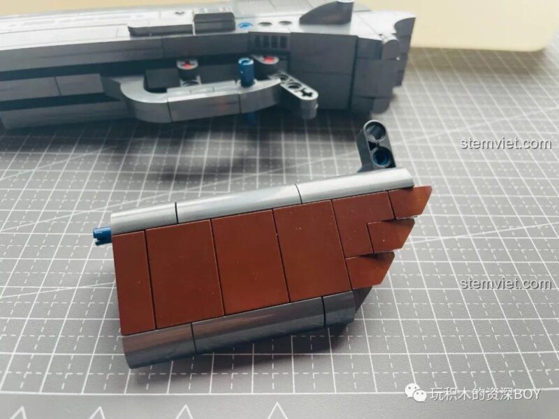 Mô hình súng lục M1911 PanlosBrick 670007 với băng đạn tháo rời, đồ chơi lắp ráp súng lục cho bé trai