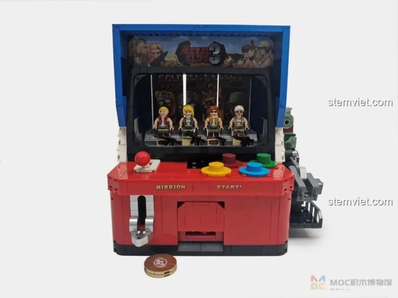Cận cảnh mặt bên của bộ lắp ghép Metal Slug 3 Pantasy, thể hiện chi tiết máy arcade Metal Slug 3, đồ chơi lắp ráp chất lượng.
