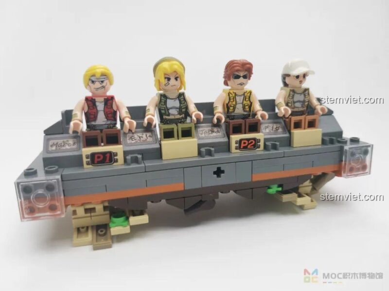 Mô hình xe tăng mini Metal Slug đi kèm bộ đồ chơi mô hình Pantasy 86231, chi tiết cao, màu nâu.