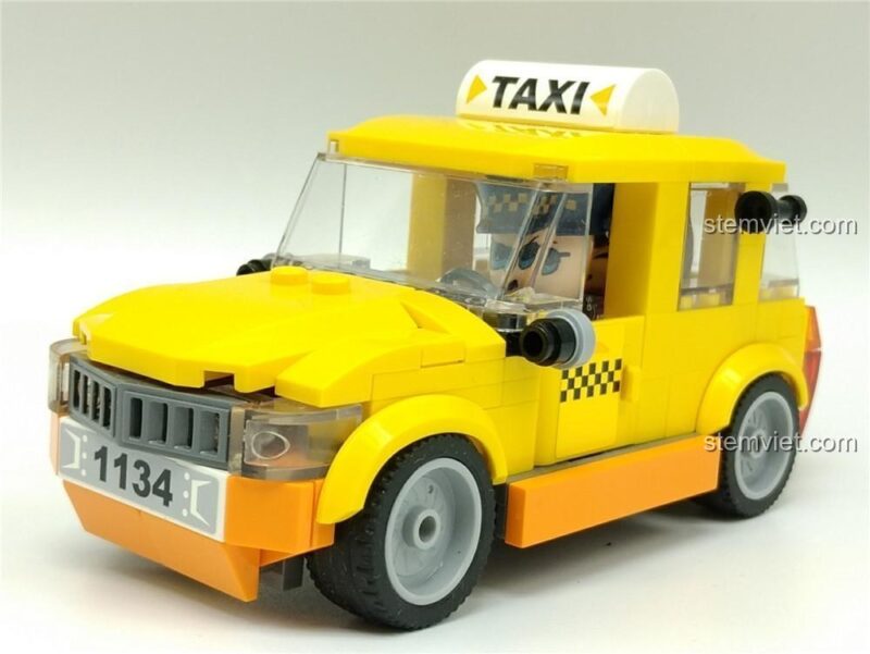 Đồ chơi mô hình Xe Taxi thành phố 1134 với thiết kế đầu xe cổ điển và biển số 1134. Đồ chơi thông minh cho bé trai phát triển tư duy.