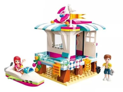 Mô hình hoàn thiện của bộ lắp ráp QMAN 2019 Nhà cứu hộ bờ biển, một món đồ chơi sáng tạo cho bé gái 6 tuổi.