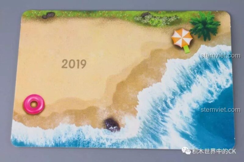 Sách hướng dẫn lắp ráp của bộ đồ chơi QMAN 2018, một sản phẩm liên quan.
