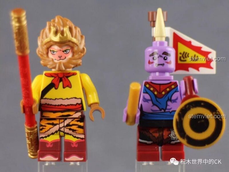 Đồ chơi mô hình Xe chiến đấu Tây Du Ký, cận cảnh minifigure Tôn Ngộ Không và Tiểu Toản Phong, trang bị Kim Cô Bổng và khiên, phù hợp bé trai 6 tuổi, giá bình dân