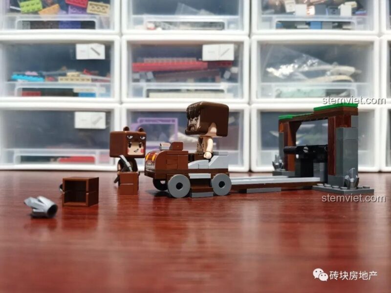 Tái hiện cảnh chơi phiêu lưu trong hầm mỏ với bộ QMAN 4906 giá tốt.