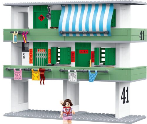 Ảnh chi tiết bộ lắp ghép Khu tái định cư Hồng Kông Royal Toys RT51, mô hình kiến trúc hoài cổ với 355 chi tiết, phù hợp cho cả bé trai và bé gái từ 5 tuổi.