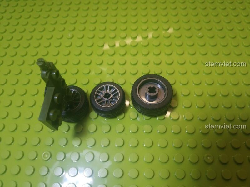 SEMBO 105474 Bộ Lắp Ghép Xe Tăng Quân Sự 81式火箭扫雷车 bánh xe và chi tiết