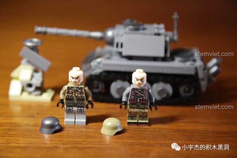 Minifigures lính Đức trong bộ lắp ghép Xe Tăng Quân Sự SEMBO 101215 Jagdtiger, đồ chơi mô hình Xe Tăng Đức, chi tiết tinh xảo.