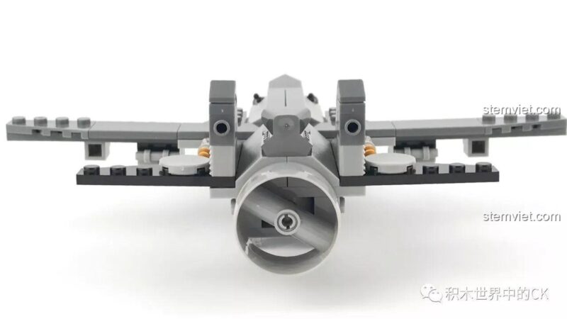 Máy Bay Tấn Công Săn Bầu Trời SEMBO 12171 nhìn từ trên cao, thể hiện bố cục tổng thể và các chi tiết nhỏ, đồ chơi lắp ghép chất lượng cao.