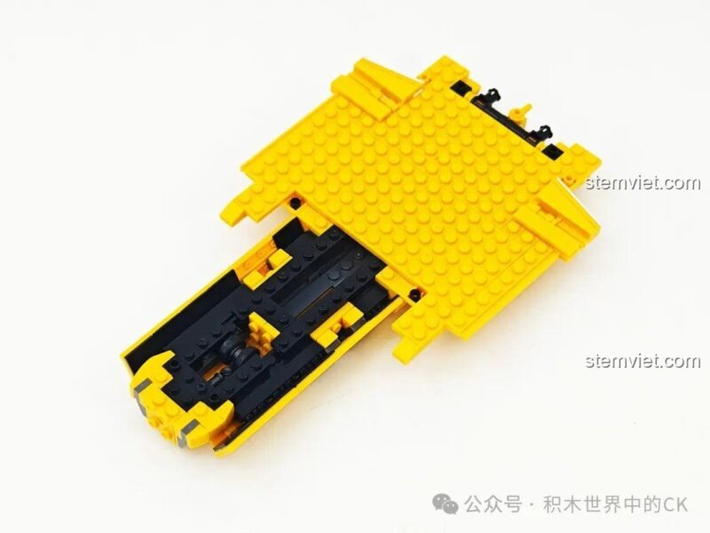 Các túi chi tiết được đánh số của bộ đồ chơi SEMBO 202254, giúp quá trình lắp ráp dễ dàng hơn cho trẻ 6 tuổi.