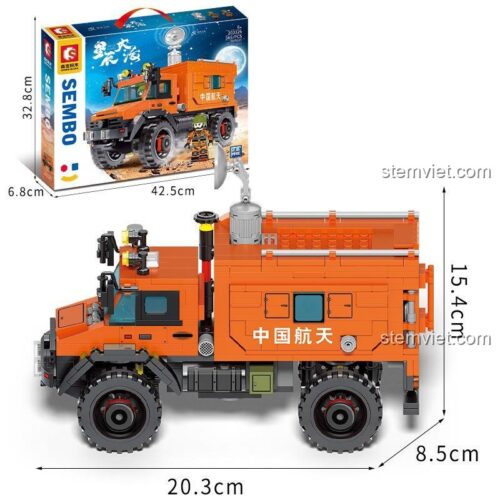 Đồ chơi lắp ráp Xe Cứu Hộ Vũ Trụ SEMBO 203326 hiển thị kích thước mô hình và hộp, phù hợp cho bé trai 6 tuổi.