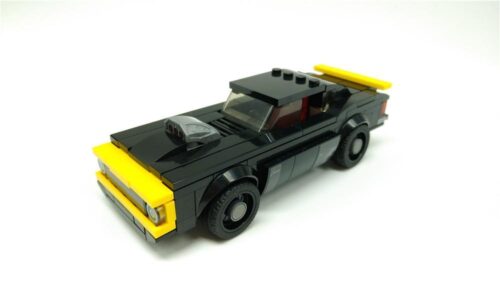 Mô hình xe cơ bắp Chevrolet Camaro 1967 SEMBO 607021 màu đen vàng, góc nhìn từ phía trước bên trái. Đồ chơi lắp ráp cho bé trai 6 tuổi, giá rẻ.