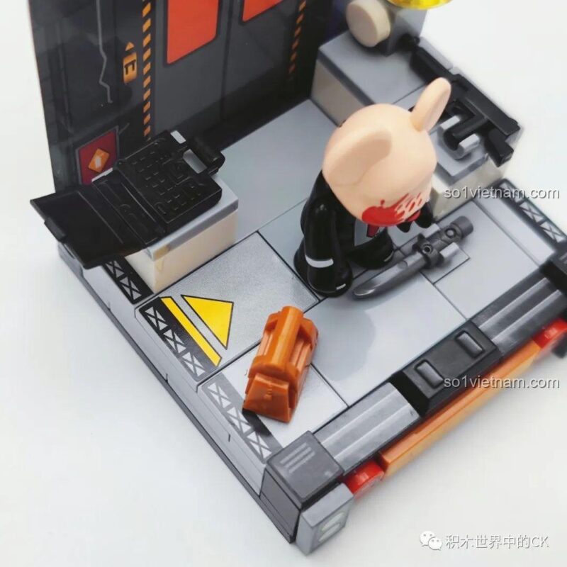 Chi tiết mô hình SEMBO 612008 Qee Du Lịch Gấu