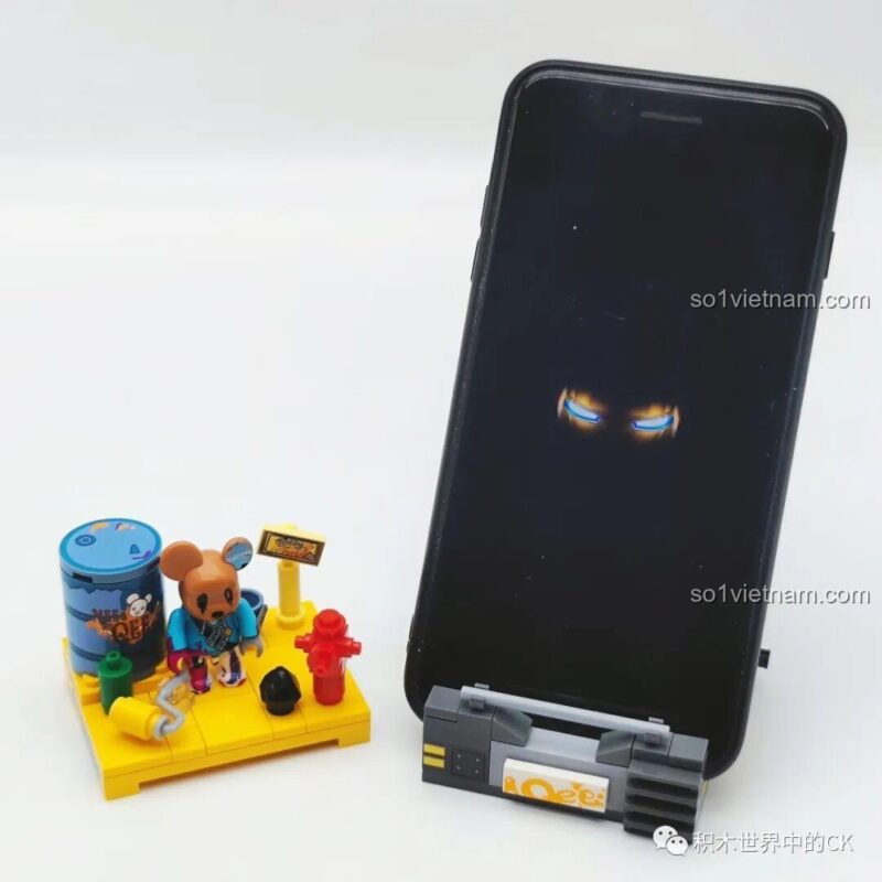 Chi tiết mô hình SEMBO 612008 Qee Du Lịch Gấu