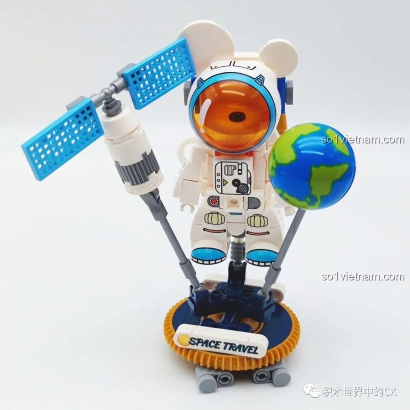 Bộ lắp ráp Gấu Teddy Qee Trung Quốc SEMBO 612011 và Phi hành gia