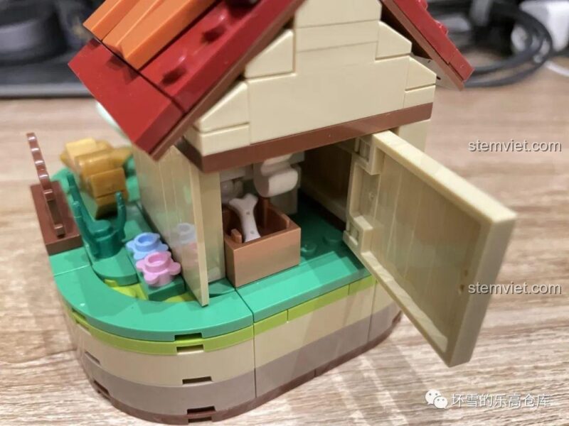 Mô hình không liên quan: Quả chuối đang ngủ.