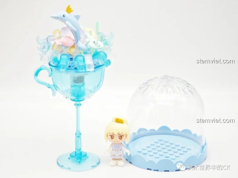 Mặt sau các minifigure bộ xếp hình Đèn Ngủ Bánh Pudding 615027, chi tiết trang phục và kiểu tóc, phù hợp bé gái 6 tuổi.