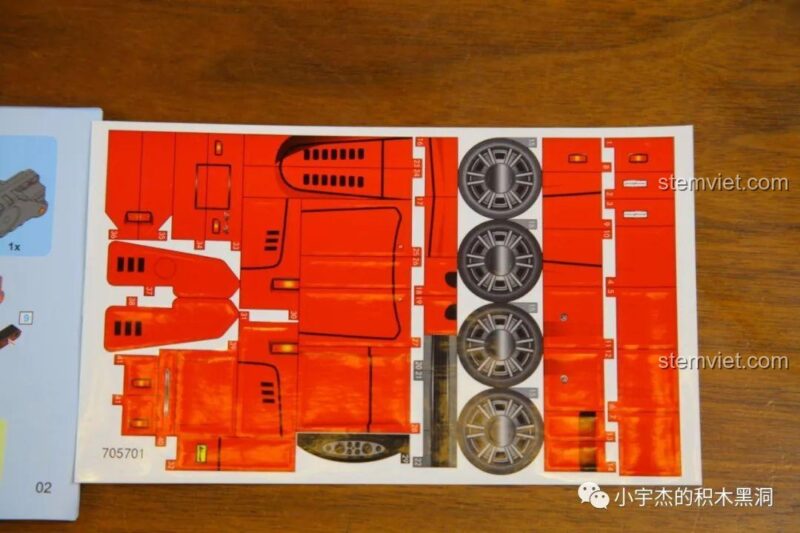 Tấm decal dán của bộ lắp ghép SEMBO 705701 Ferrari Dino 246 GTS, dùng để trang trí chi tiết mô hình