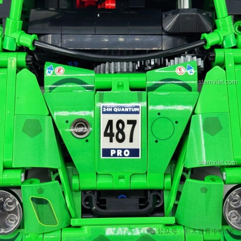 Mô hình 715019 Sembo bộ đồ chơi Xe Porsche Bá Vương Long RC với kích thước thực tế: dài 34.1cm, rộng 15.9cm, cao 9.6cm, giúp người mua dễ hình dung.